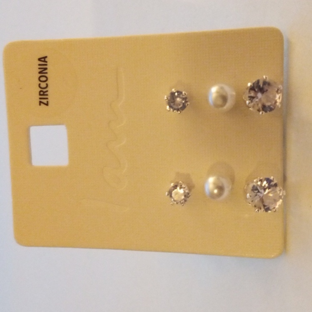 Earrings**I am**